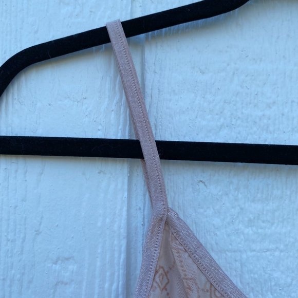 OW Intimates Mona Bralette Monogram Design Nude Size Small - Picture 3 of 7